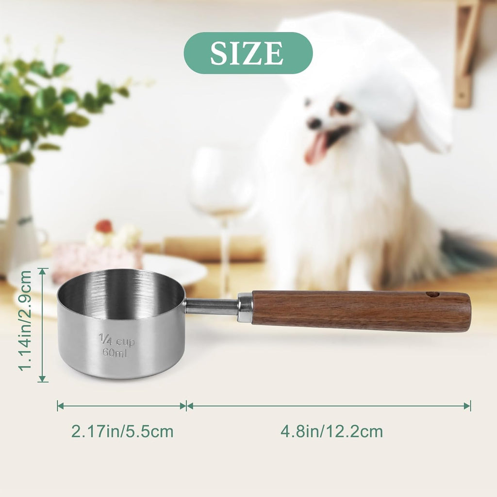 Airtight Pet Food Storage Container 4.2Qt with Lid and Scoop T138611